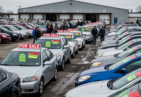 Year-End Clearance Auctions: Worth the Hype?