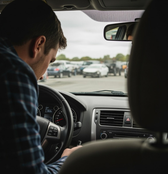 How Mileage Impacts Salvage Vehicle Valuations