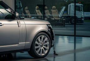 South East England: Luxury Salvage Vehicle Hotspot