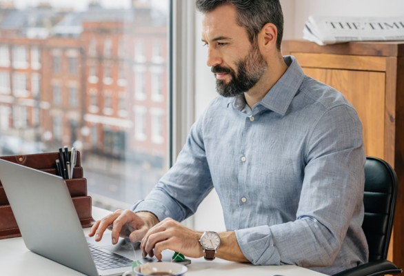 How Auction End Time Staggering Works and Why It Matters for Buyers
