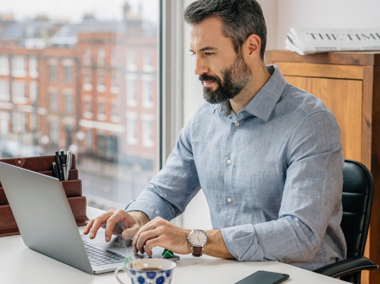 How Auction End Time Staggering Works and Why It Matters for Buyers
