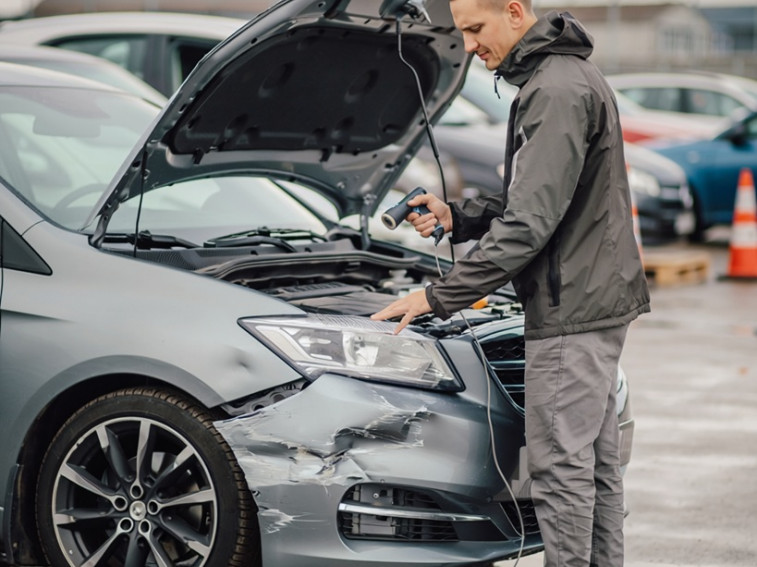 How the Current Economic Climate Makes Salvage EVs Highly Profitable