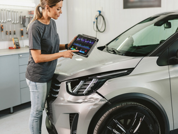 How to Read Diagnostic Reports for Salvage Electric Cars