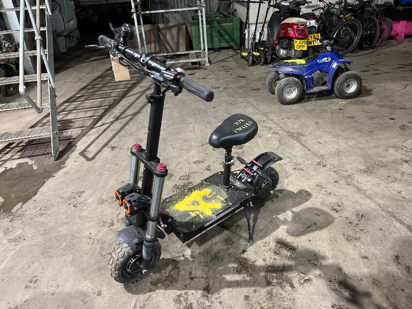 Used E SCOOTER E SCOOTER for sale at online auction RAW2K