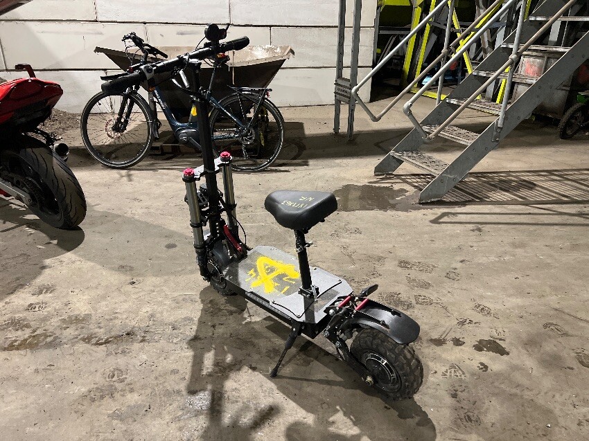 Used E SCOOTER E SCOOTER for sale at online auction RAW2K