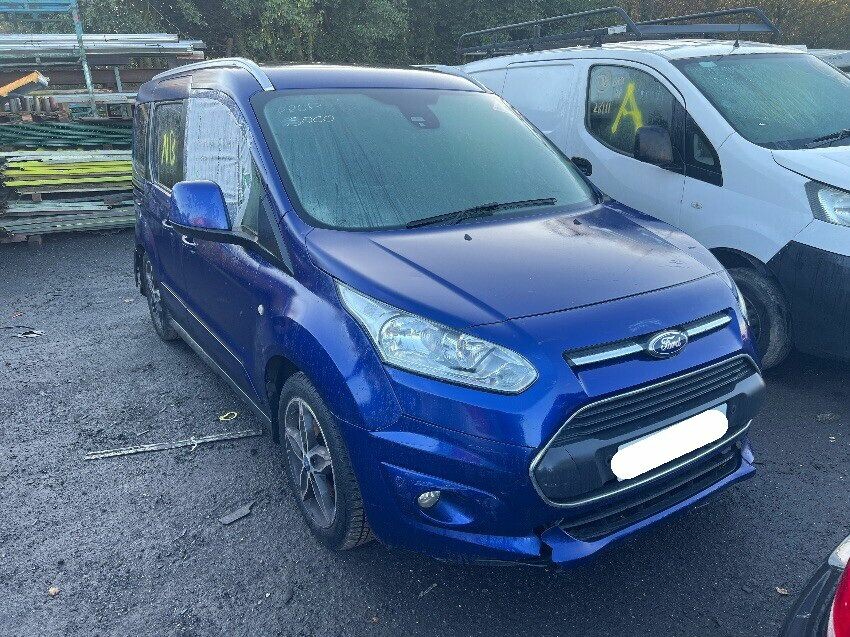 Used 2016 FORD TOURNEO CONNECT for sale at online auction RAW2K
