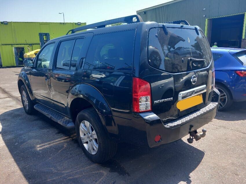 Used 2005 NISSAN PATHFINDER for sale at online auction RAW2K