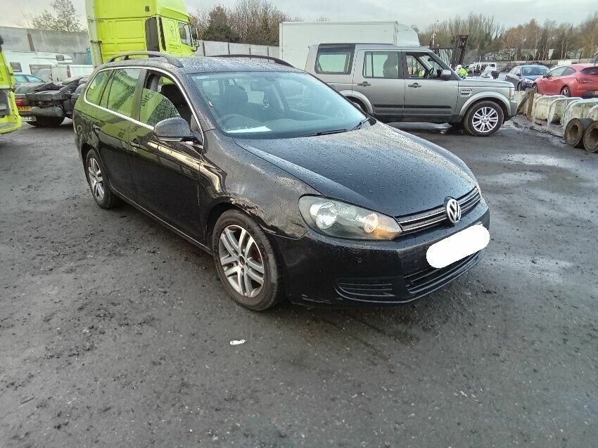 Used 2010 VOLKSWAGEN GOLF for sale at online auction RAW2K