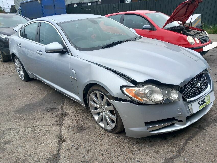 2010 JAGUAR XF