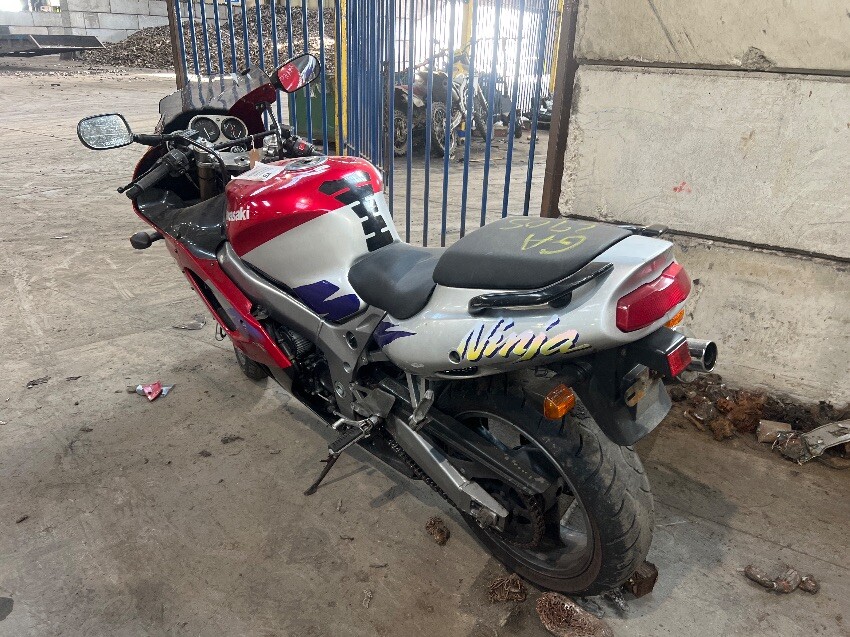 「　」 Used 1997 KAWASAKI ZX 900-B4 for sale at online auction | RAW2K
