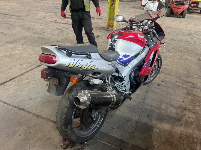 Used 1997 KAWASAKI ZX 900-B4 for sale at online auction | RAW2K