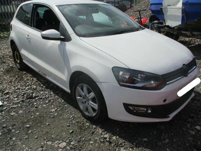 2012 VOLKSWAGEN POLO