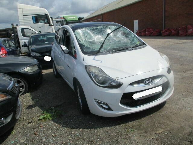 2011 HYUNDAI IX20