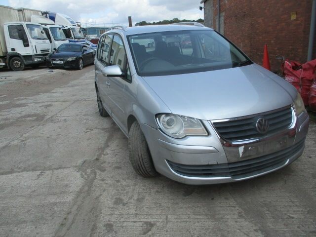 2007 VOLKSWAGEN TOURAN
