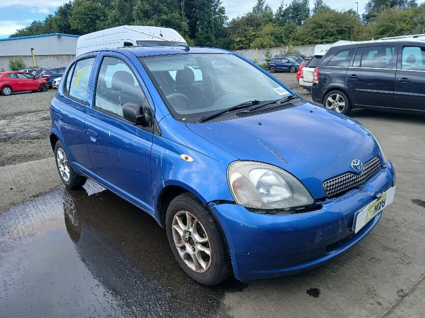 2003 TOYOTA YARIS