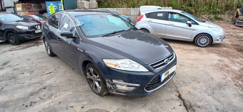 2013 FORD MONDEO