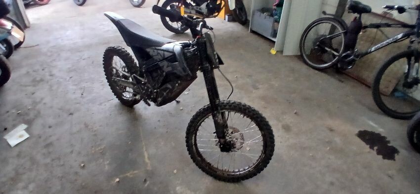  MOTORCYCLE Motorcycle