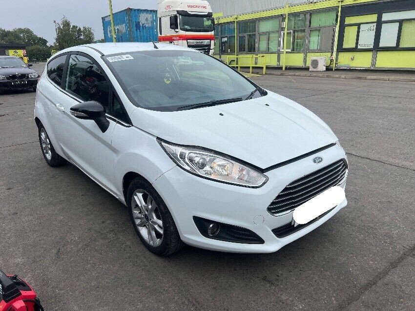 2014 FORD FIESTA