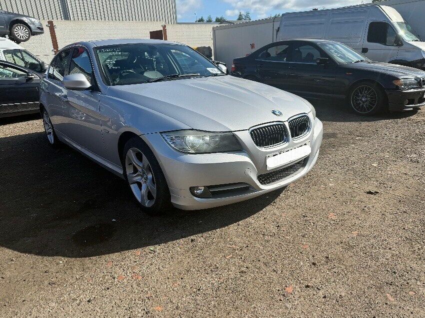 2011 BMW 3 SERIES