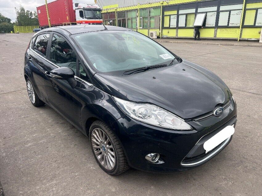 2011 FORD FIESTA
