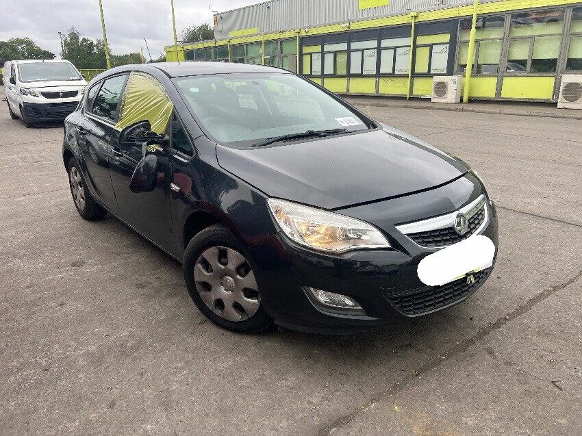 2012 VAUXHALL ASTRA