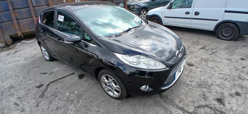 2012 FORD FIESTA