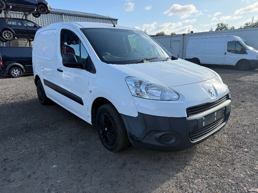 2014 PEUGEOT PARTNER