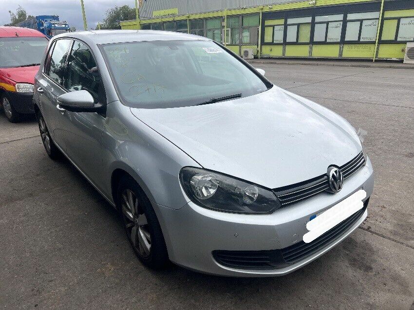 2010 VOLKSWAGEN GOLF