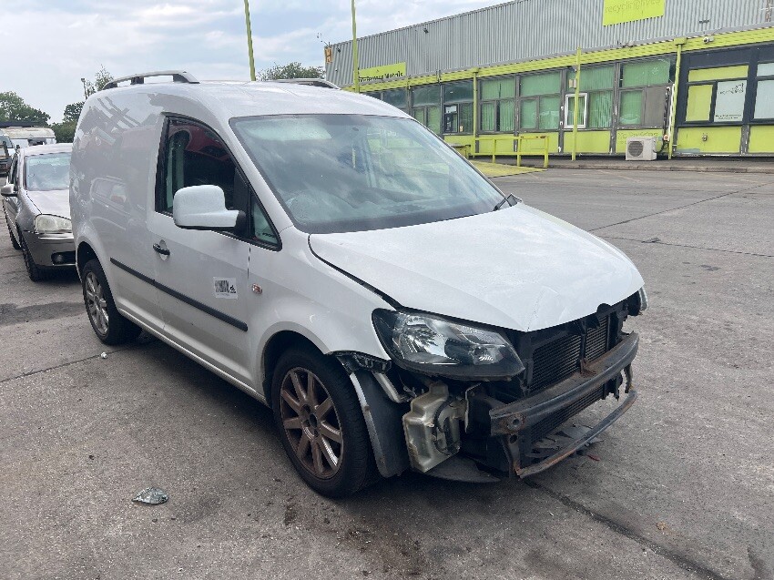 2014 VOLKSWAGEN CADDY