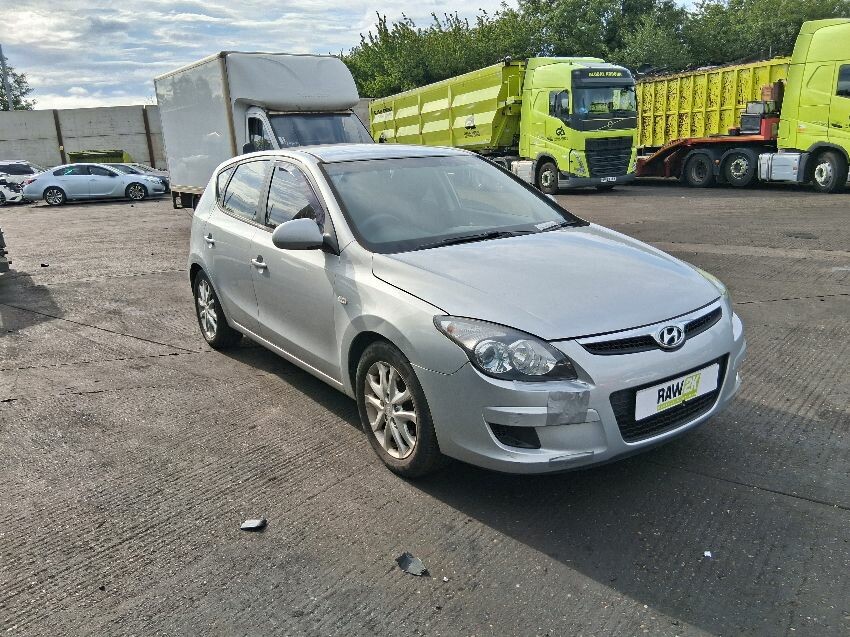 2010 HYUNDAI I30