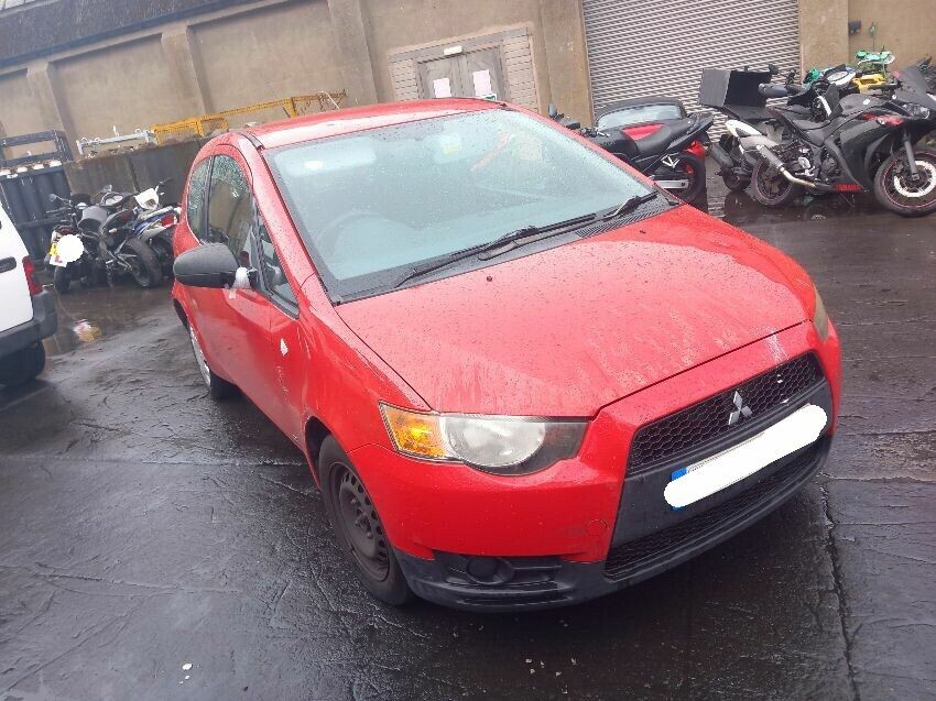 2010 MITSUBISHI COLT