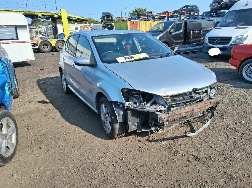 2012 VOLKSWAGEN POLO