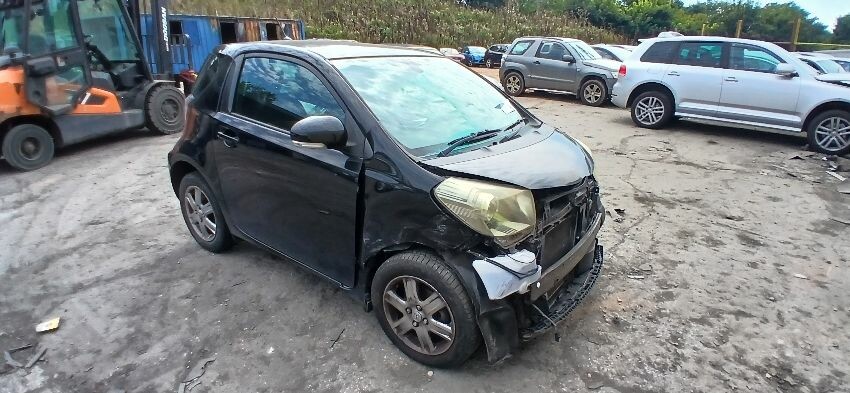 2009 TOYOTA IQ