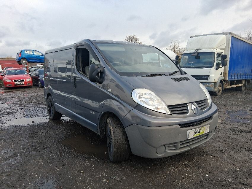 2014 RENAULT TRAFIC