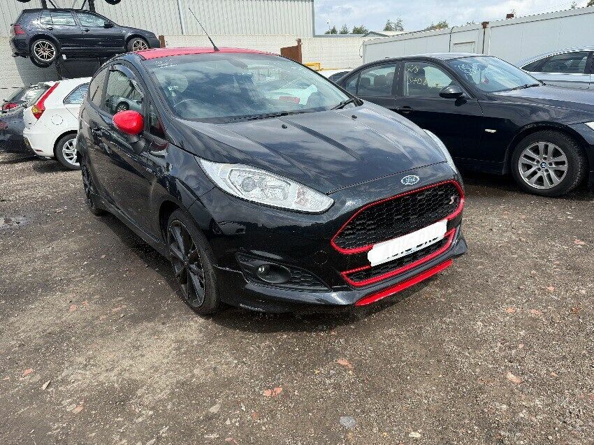 2015 FORD FIESTA