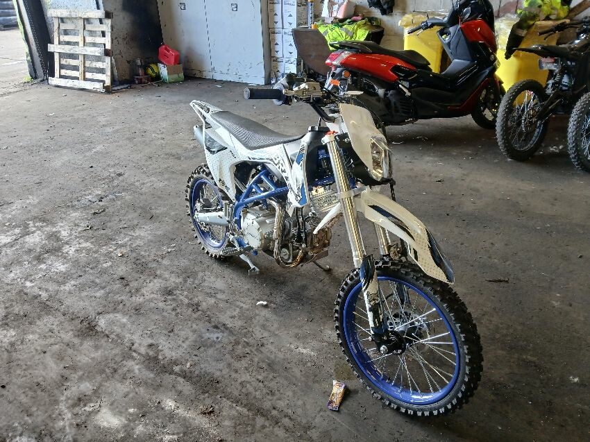  MOTORCYCLE MOTORCYCLE