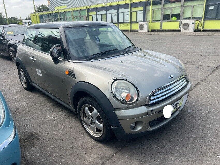 2009 MINI HATCH