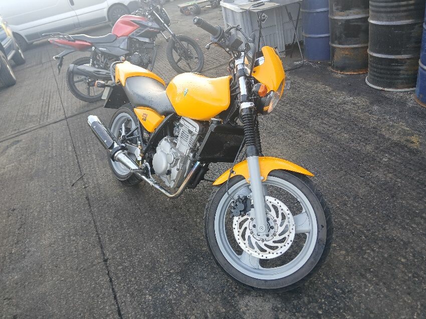 2001 MZ RT 125