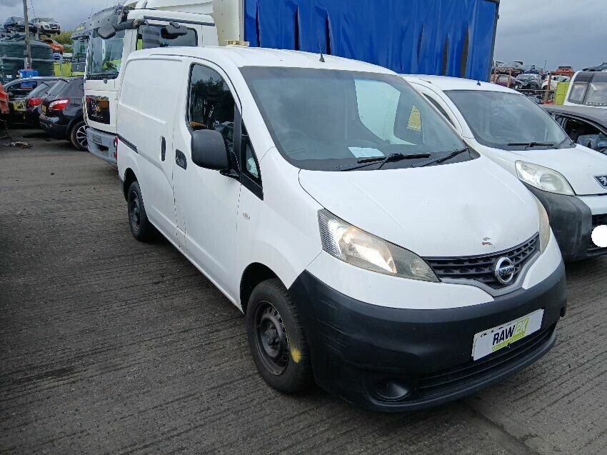 2012 NISSAN NV200