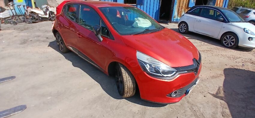 2013 RENAULT CLIO