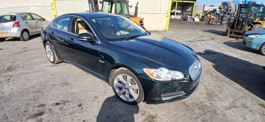 2010 JAGUAR XF