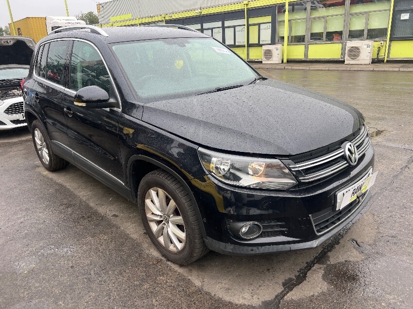 2014 VOLKSWAGEN TIGUAN