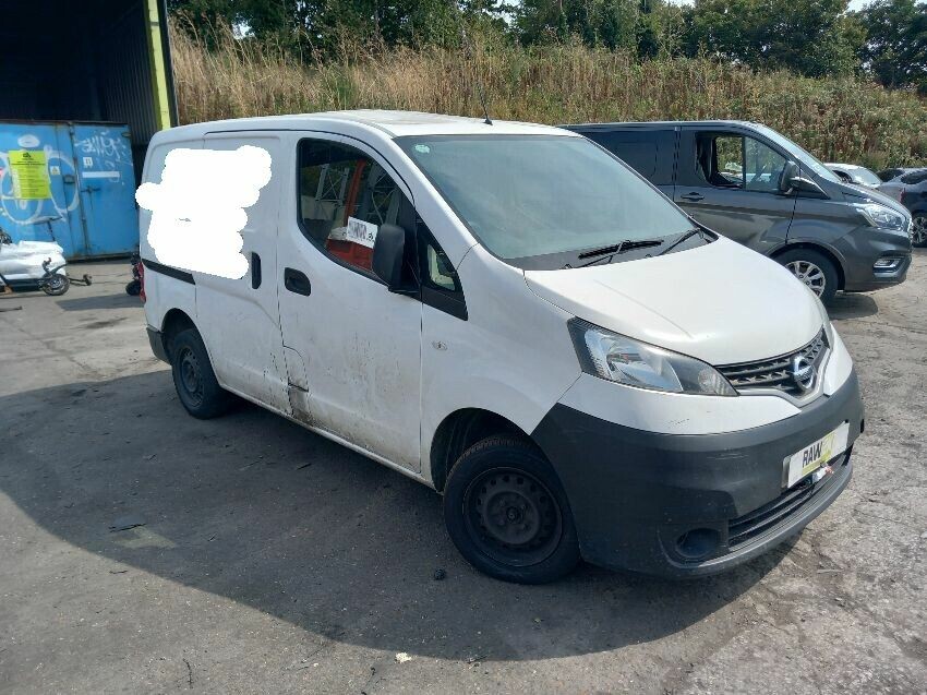 2016 NISSAN NV200