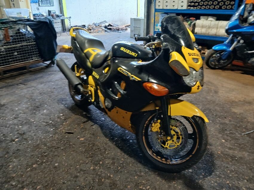 2002 SUZUKI GSX 750 F