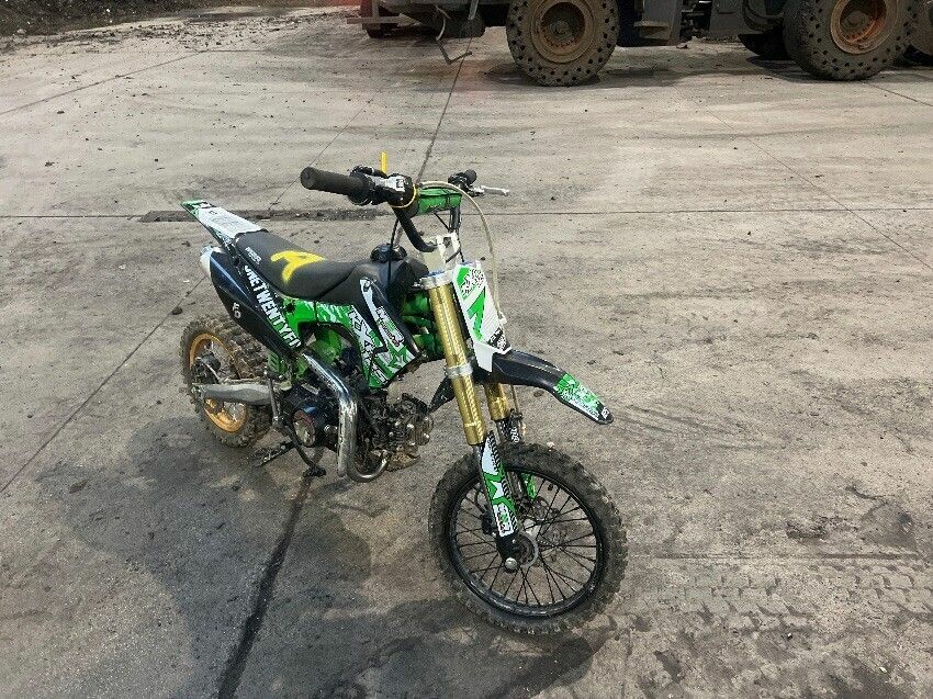  M2R OFF ROAD BIKE