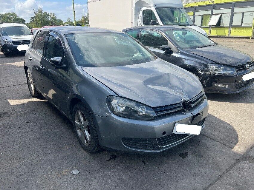 2010 VOLKSWAGEN GOLF