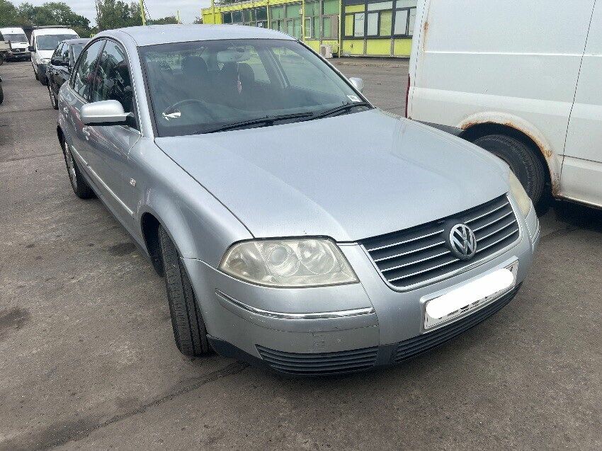 2003 VOLKSWAGEN PASSAT