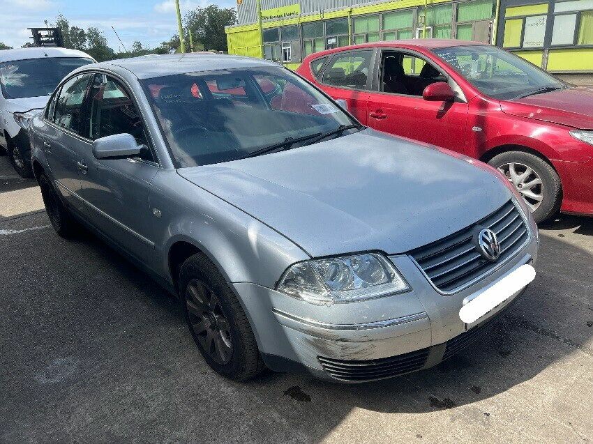 2003 VOLKSWAGEN PASSAT