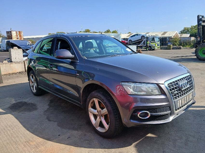 2009 AUDI Q5