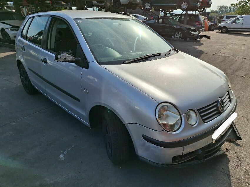 2003 VOLKSWAGEN POLO